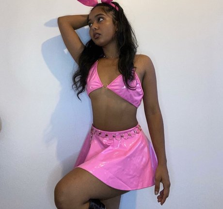 Miaz1234 Profile pic