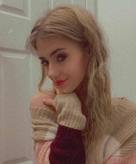 Abby After Dark nude porn onlyfans