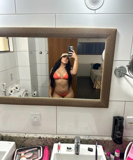 Cinthia Cruz onlyfans strip