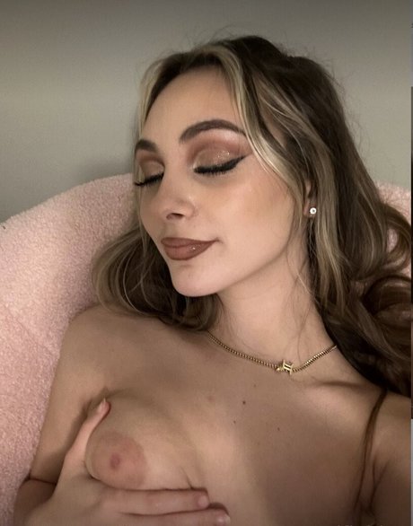 emmacaulfield18 onlyfans post