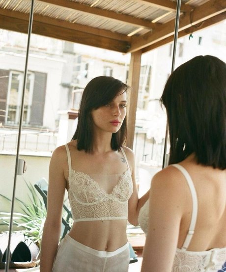 Alice Pagani xxx onlyfans