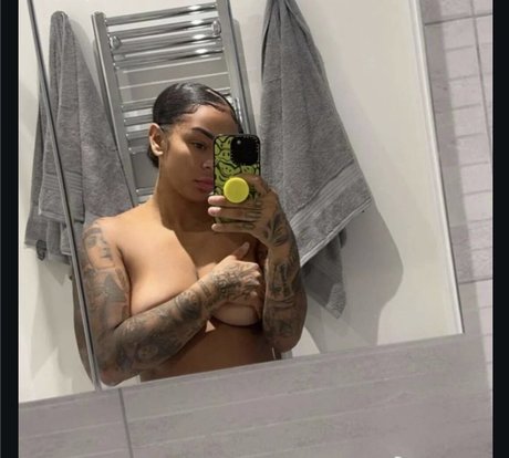Paigey Cakey leaked naked onlyfans