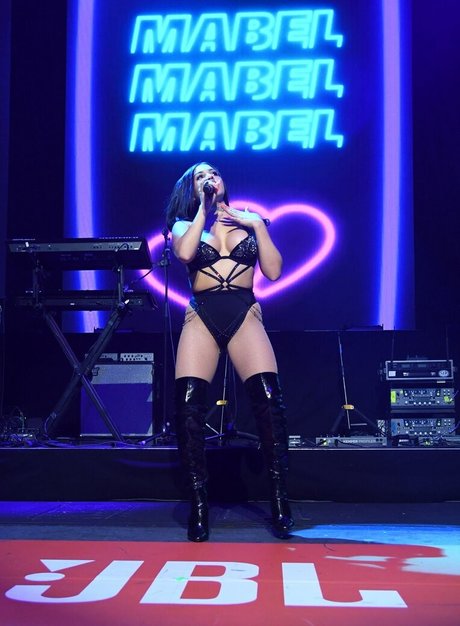 Mabel McVey ass onlyfans