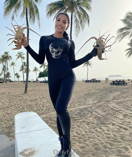 sweetnspicy1xxx onlyfans leak porn