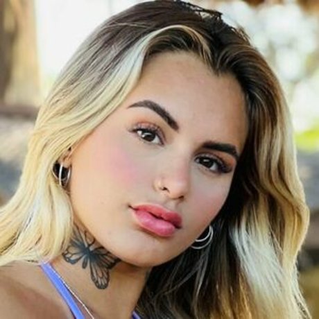 Nicole Reis onlyfans naked