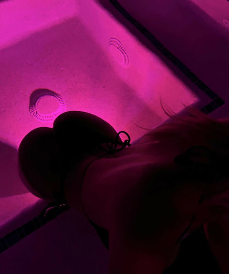 mariekass22 onlyfans strip