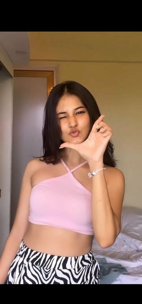 Aayushi Verma Profile pic