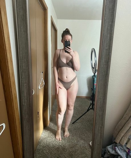 Adorablelilli onlyfans leaked photos