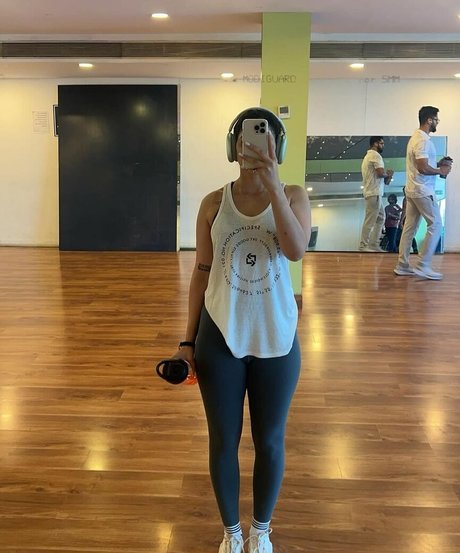 Fiza Choudhary onlyfans pictures