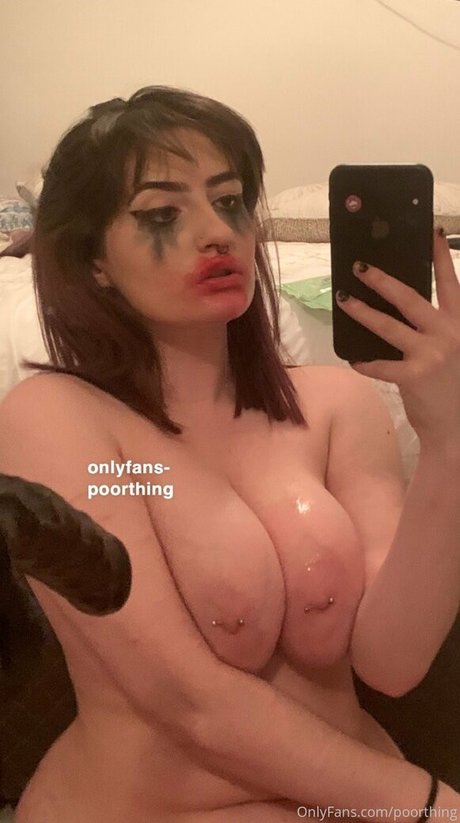 poorthing nudes only fans