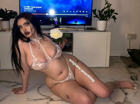 poorthing nudes onlyfans leaked