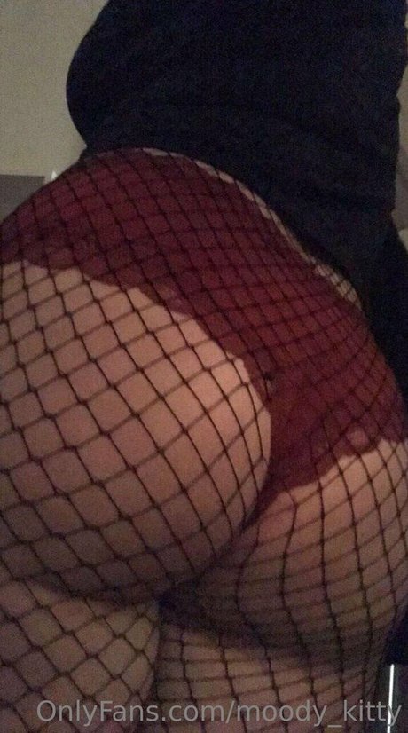 moody kitty onlyfans naked pics