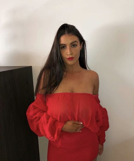 Darcy Buchan onlyfans photos