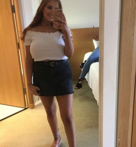 Amy Heslop Profile pic