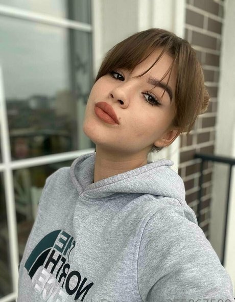 miiraamii onlyfans porn leak