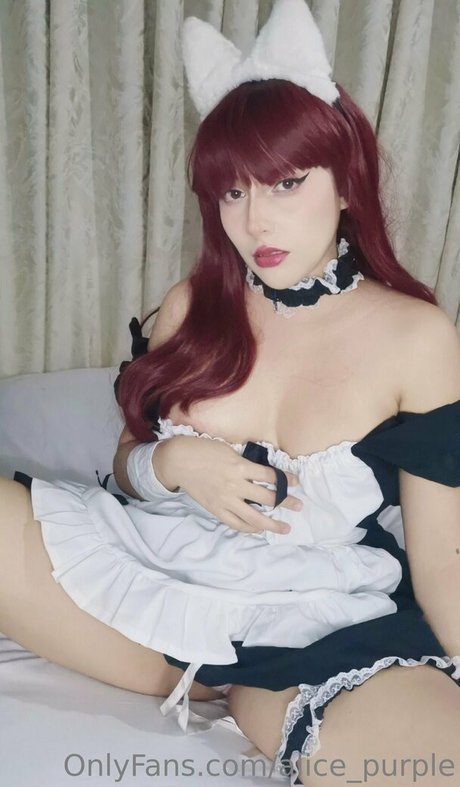 yourkittypeach onlyfans star