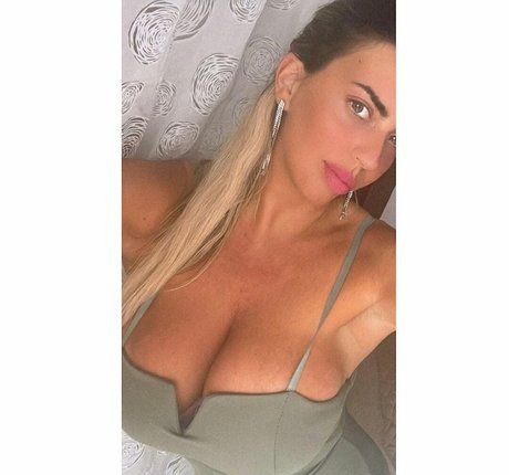 Anna Riano onlyfans sex