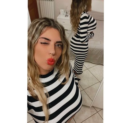 Anna Riano onlyfans leaked