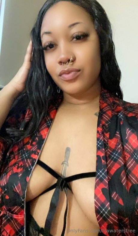 lilawatersfree onlyfans ass