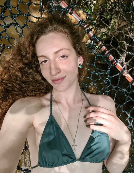 laviniatiburski onlyfans public photos