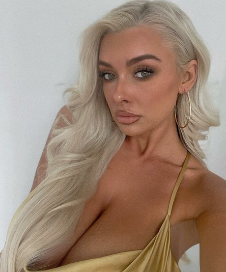 Lucy Cartlidge nude leaks onlyfans