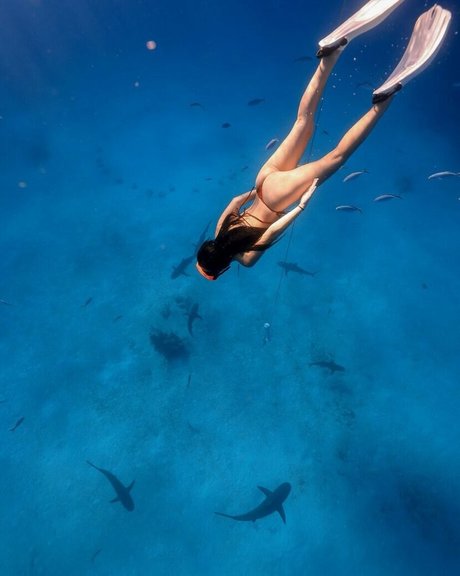 Tara Yummy onlyfans topless