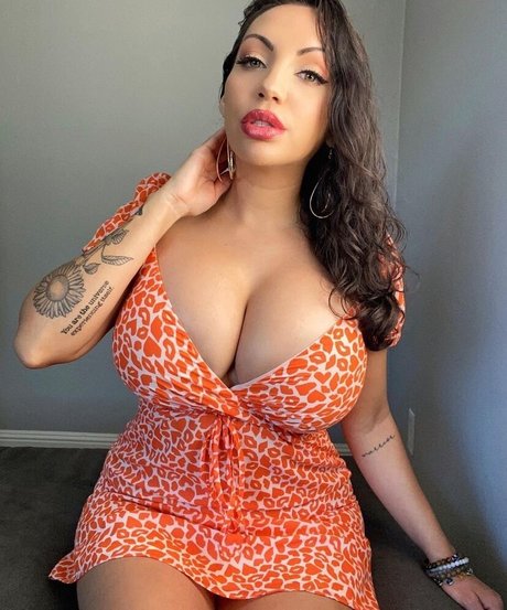 Crueltyfreecurves only fans leak