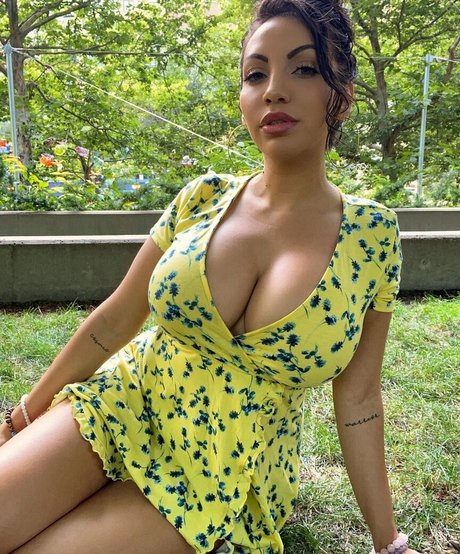 Crueltyfreecurves nudes onlyfans leak