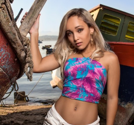 Larisse Farias sexy onlyfans