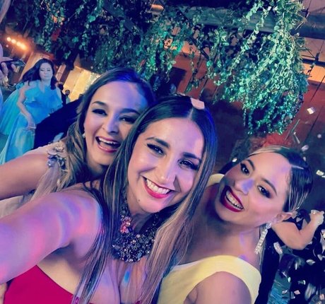 Akaren onlyfans boobs