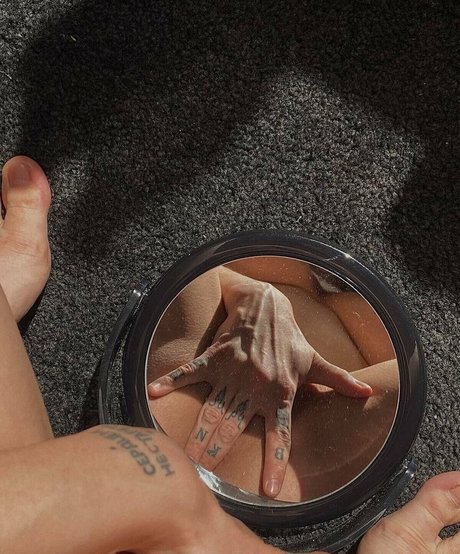 anniemelody onlyfans archive