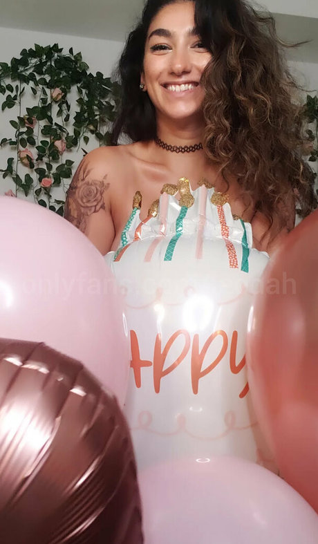 Leedah onlyfans boobs