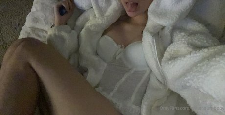 gremlinbae onlyfans nude tits