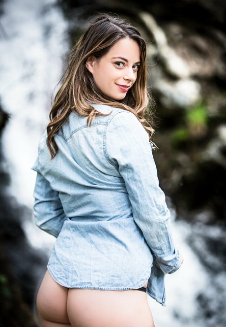 Renee Frohnert onlyfans post