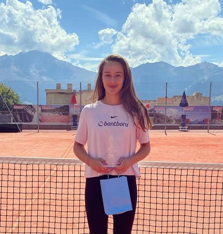 Zeynep Sonmez leaked onlyfans pics