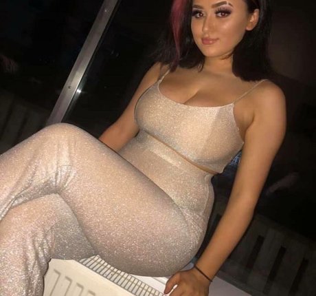 BustyMia E leaked onlyfans