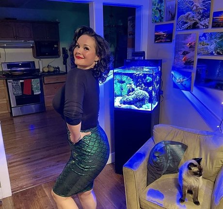 lilydeville only fans nude