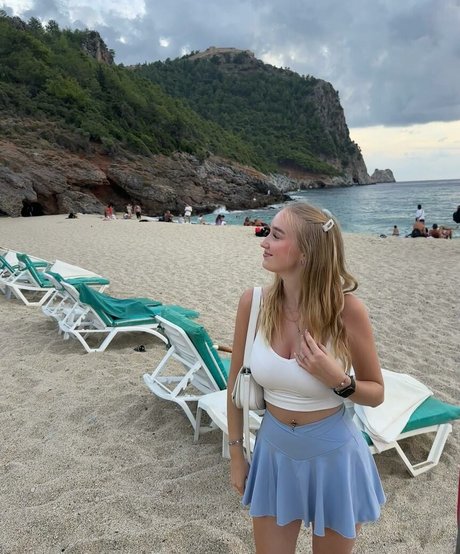 lenaahdl onlyfans pictures