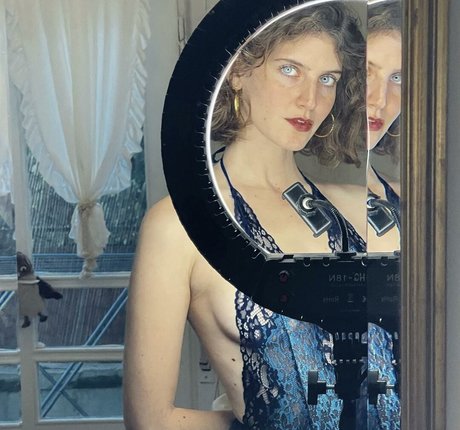 Moria Akons onlyfans model photo