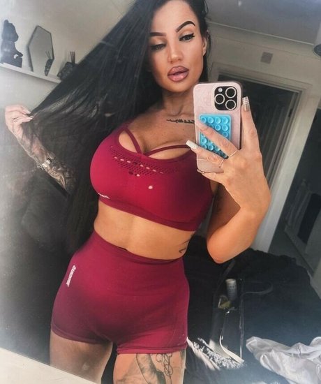 That inked girl_ only fans nude