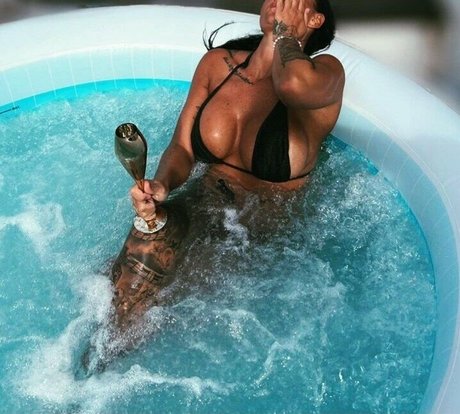 That inked girl_ nudes onlyfans leaks