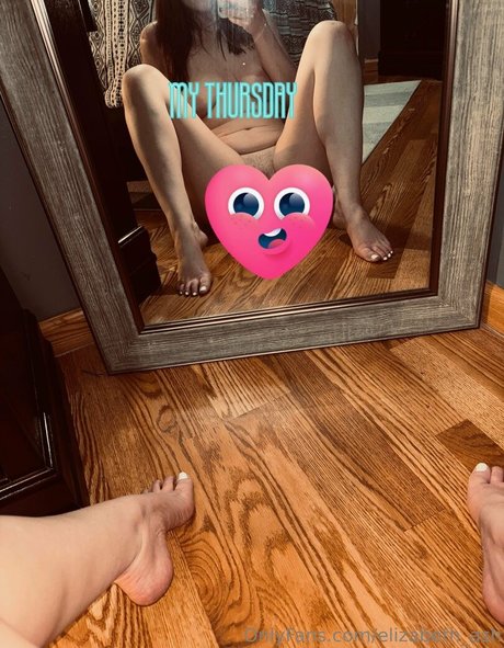 Elizabeth ash onlyfans strip