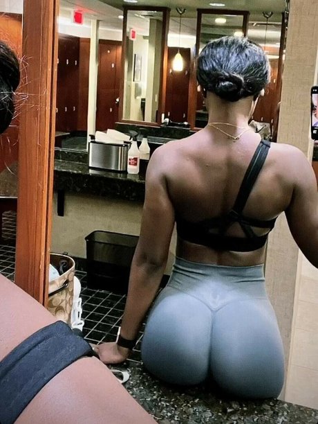 Queen Aminata Profile pic