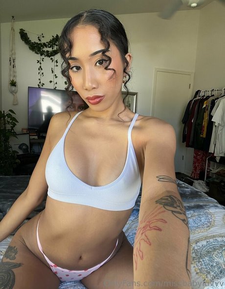 uluvzella nude onlyfans