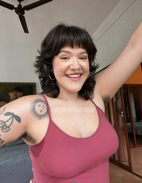 cherryishairy onlyfans picture