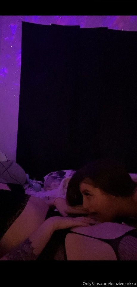 Kenziemarkxo strip onlyfans