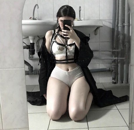 Polina Marzana onlyfans porn