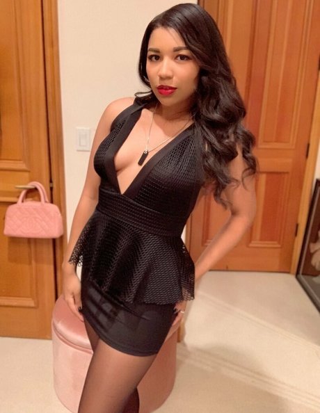 Mica Burton onlyfans strip