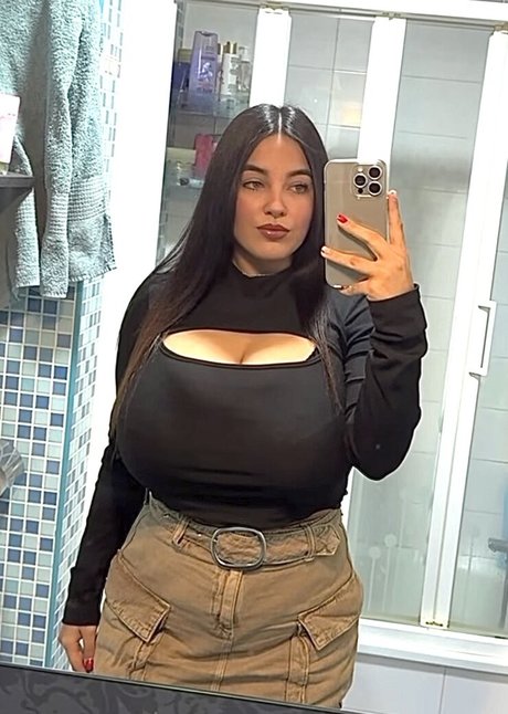 Anneris nude only fans