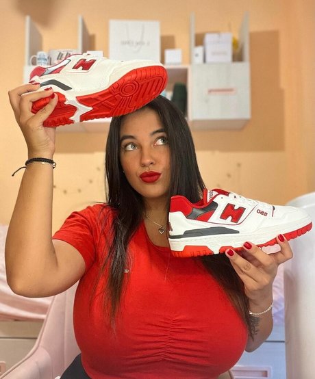 Anneris leak only fans